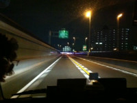 平日午後7時から東大阪へ